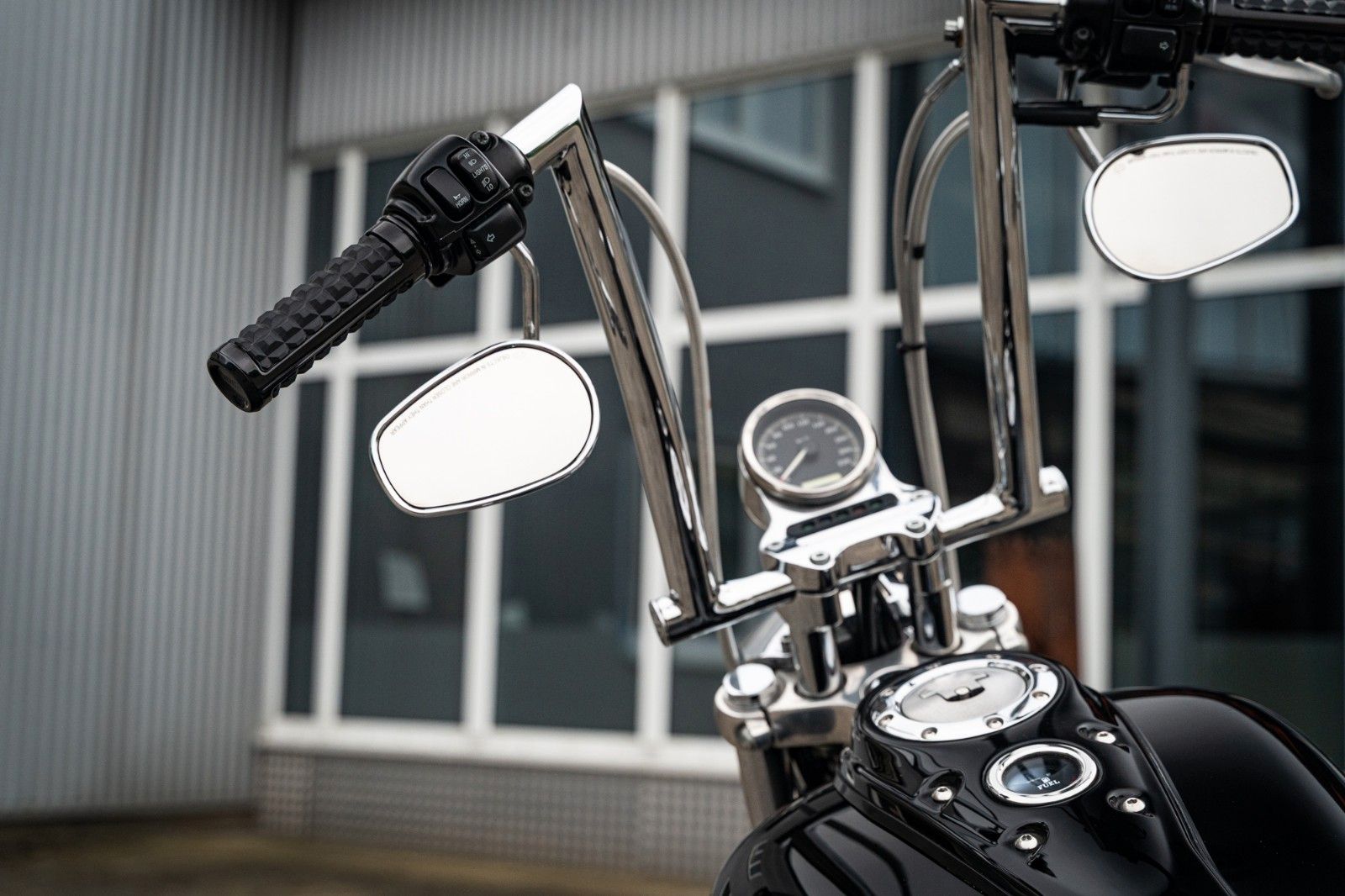 Fahrzeugabbildung Harley-Davidson DYNA SUPER GLIDE CUSTOM  FXDCI - PENZL - APE