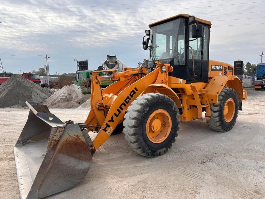 Hyundai HL 730-7