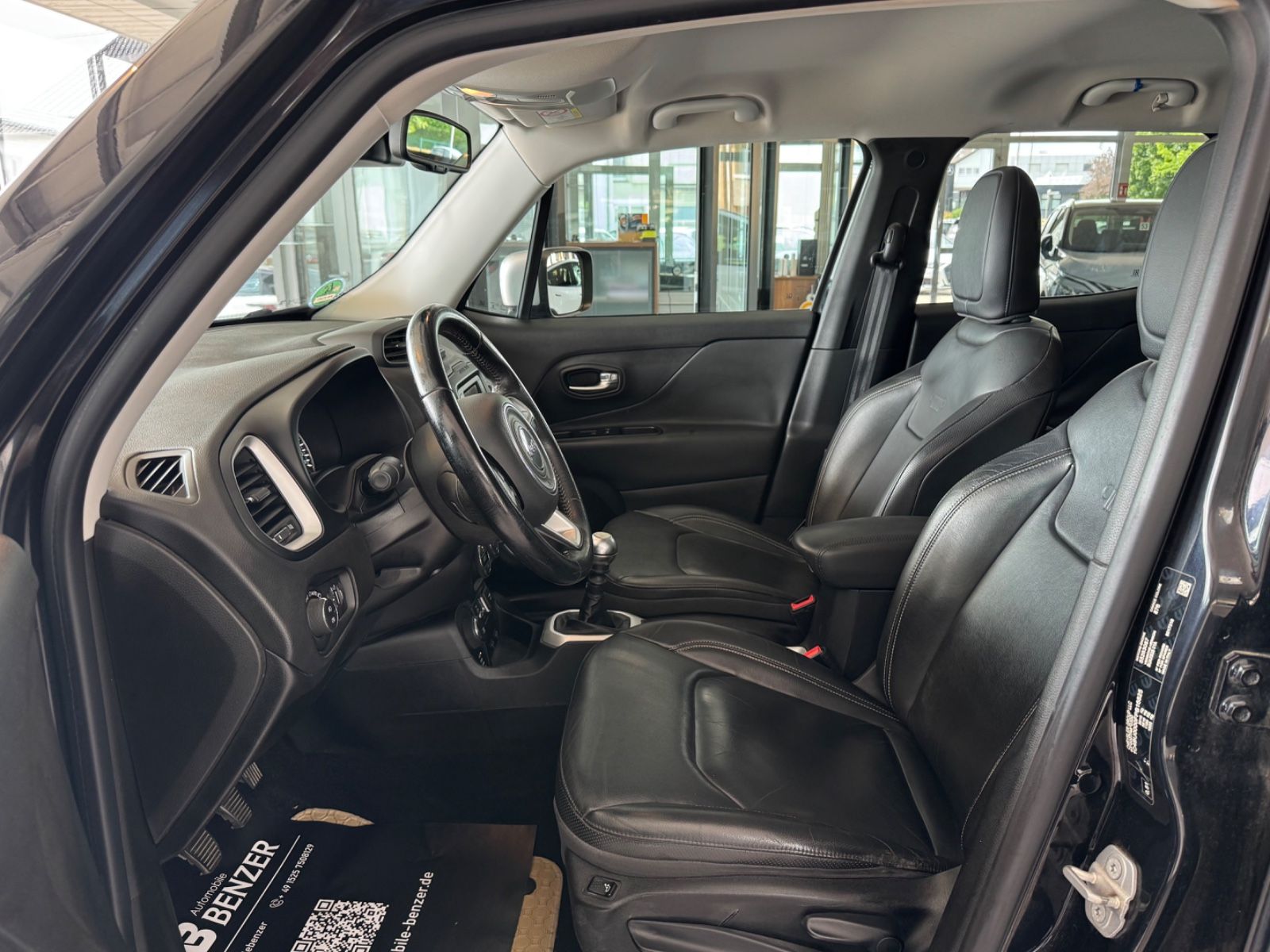 Fahrzeugabbildung Jeep Renegade Limited Adv. Ed. 4x4/LEDER/AHK/KLIMA/SH