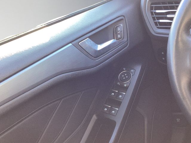 Focus Turnier 1.0EcoBoost Automatik Active