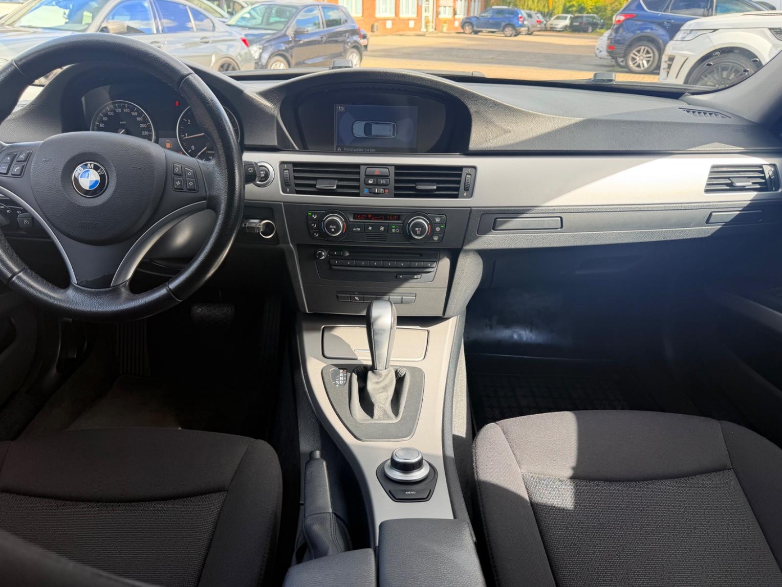 BMW 320 2008 — photo 15