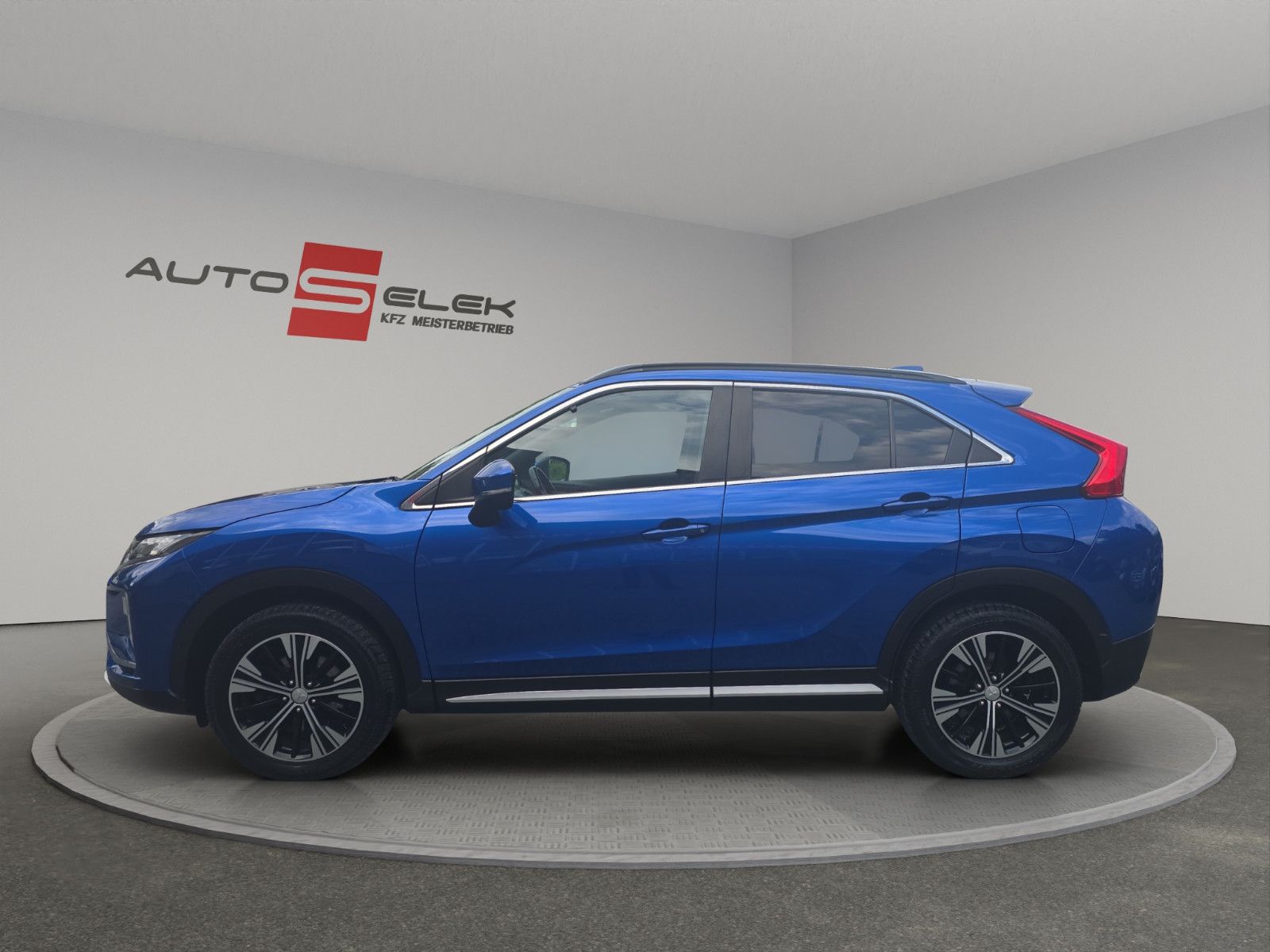 Fahrzeugabbildung Mitsubishi Eclipse Cross Spirit+ 4WD LED SPUR  AHK