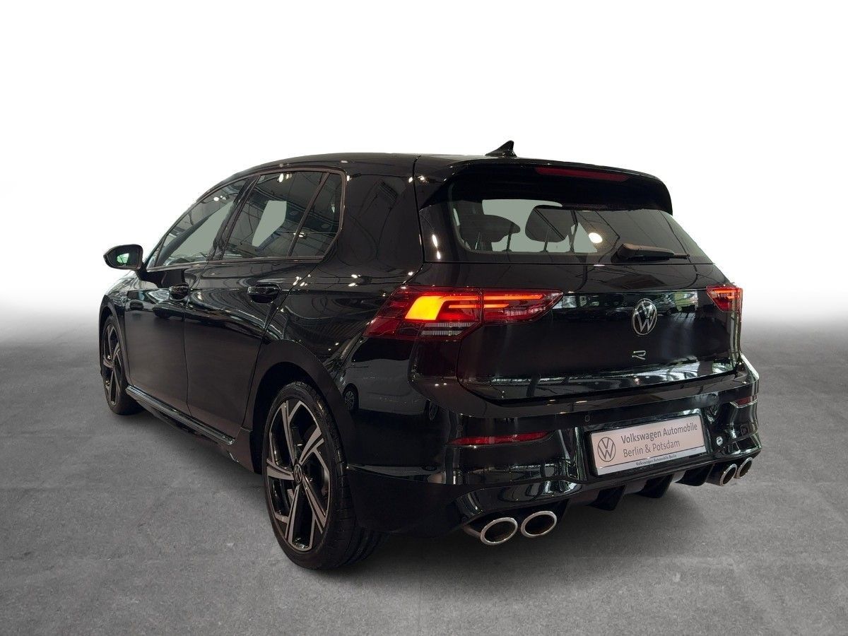 Volkswagen Golf VIII R 2.0TSI DSG 4x4 NAVI PDC LED foto 3