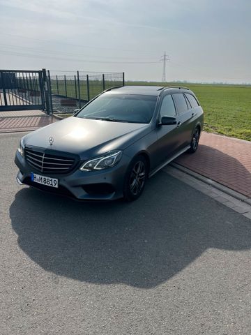 MERCEDES-BENZ Mercedes Benz E220 w212
