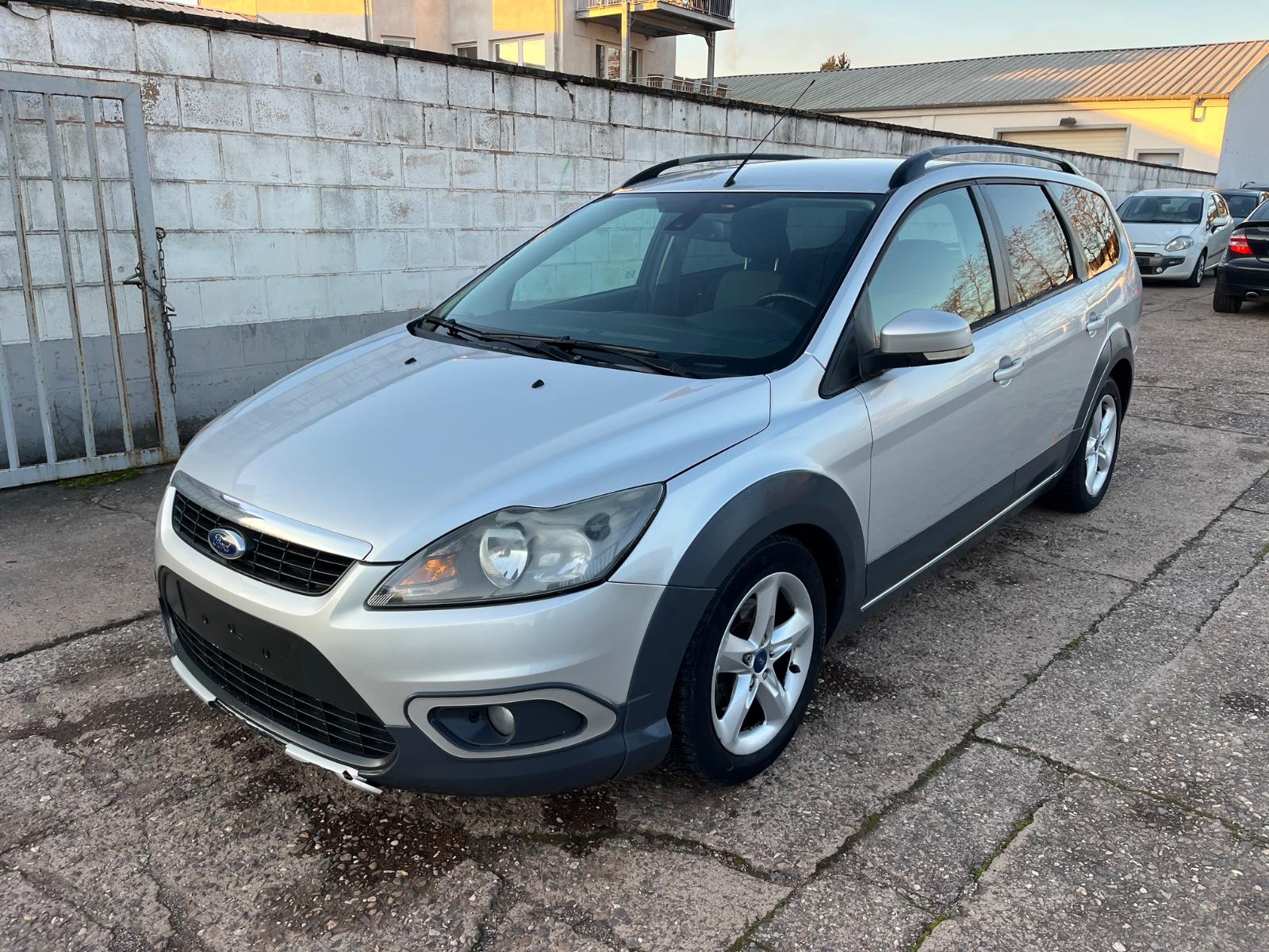 Ford Focus 1.6 Turnier Style + X-Road