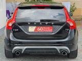 Volvo V60 Kombi Momentum *Scheckheft gepflegt*Navi*SHZ - Volvo mit Benzin-Antrieb