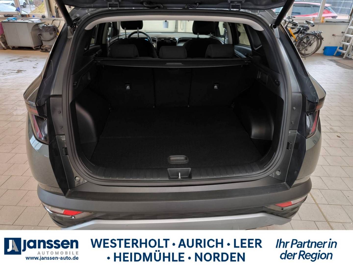 Fahrzeugabbildung Hyundai TUCSON TREND/Assistent-Paket/elektr.Heckklappe/A
