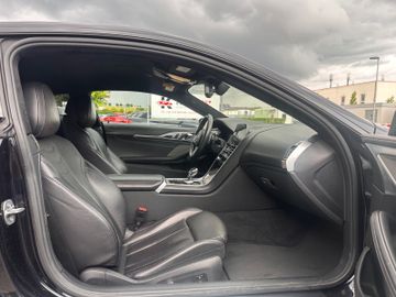 BMW M850 - 11