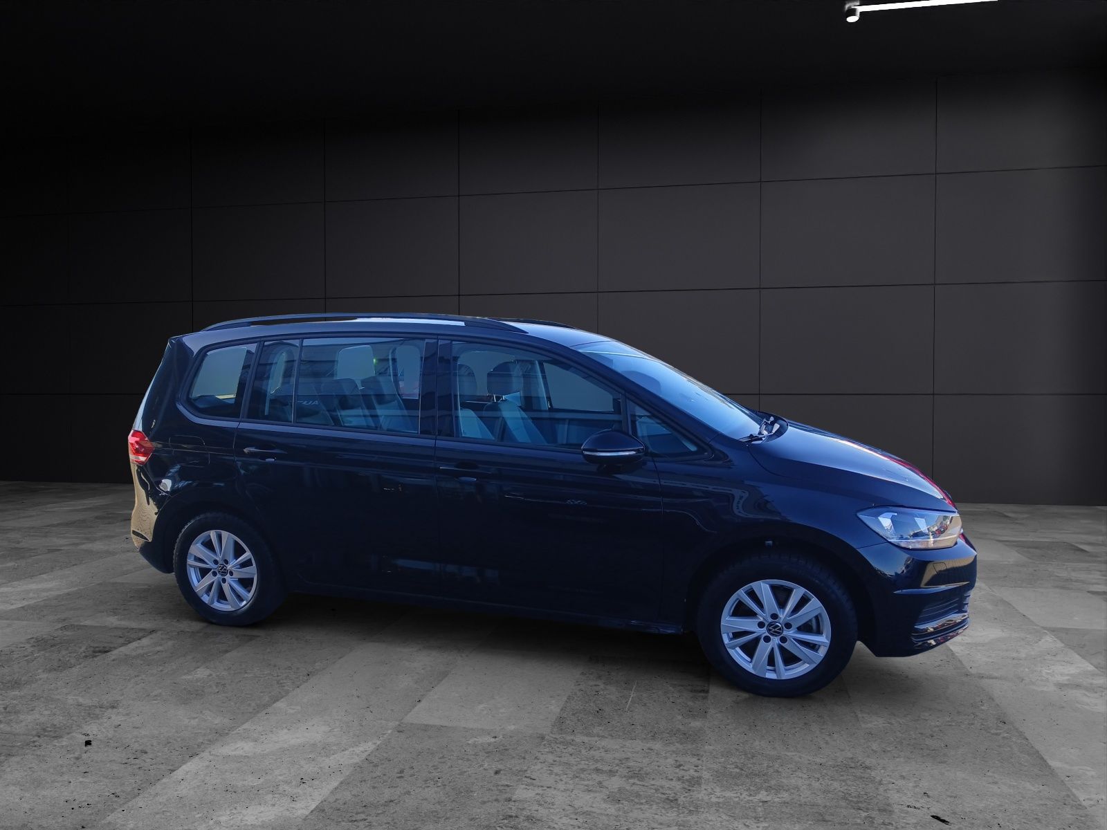 Fahrzeugabbildung Volkswagen Touran TSI Comfortline 7-Si Navi AID ACC PDC SH