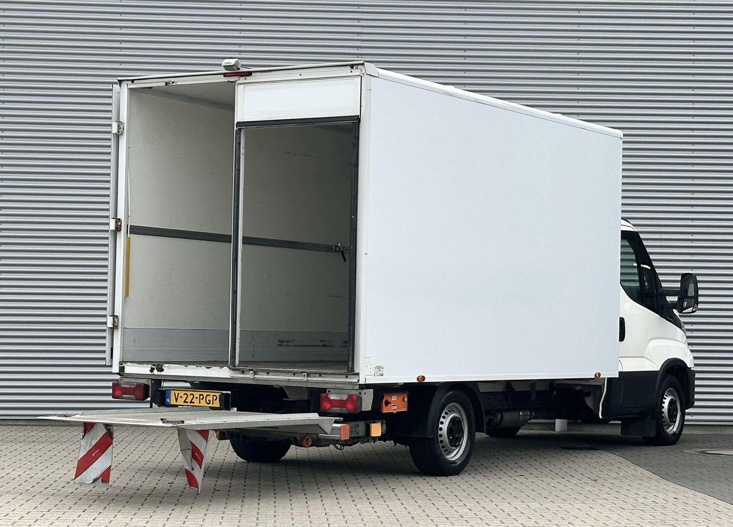 Iveco Daily 35S16V 2.3 410 Bakwagen met laadklep autom