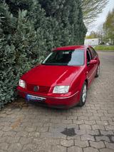 Volkswagen Bora 1.6 Pacific Pacific - Volkswagen Bora Pacific mit Benzin-Antrieb