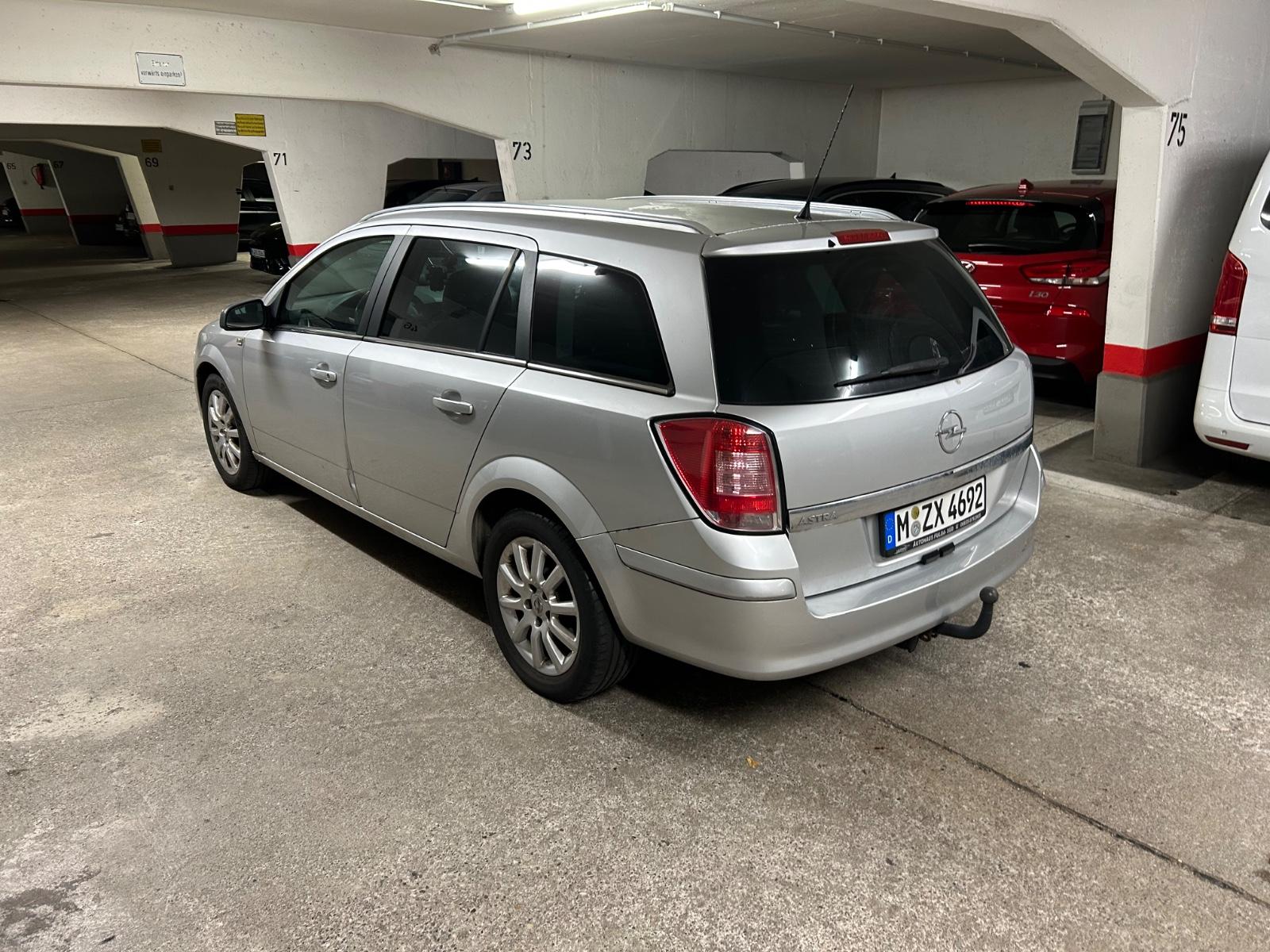 Opel Astra 2009 — engine 1.598 cm³, 116 HP (85kW)