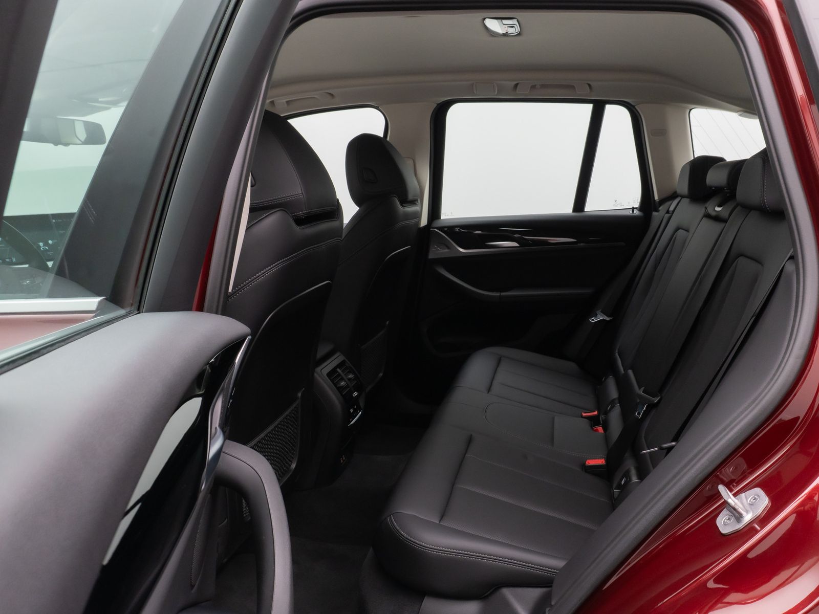 Fahrzeugabbildung BMW X3 xD30e Laser Kamera HUD DAB HiFi AHK Komfort