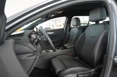 Fahrzeugabbildung Opel Insignia B ST 2.0T ELEGANCE NAVI/LED/VIRT/SH/DAB