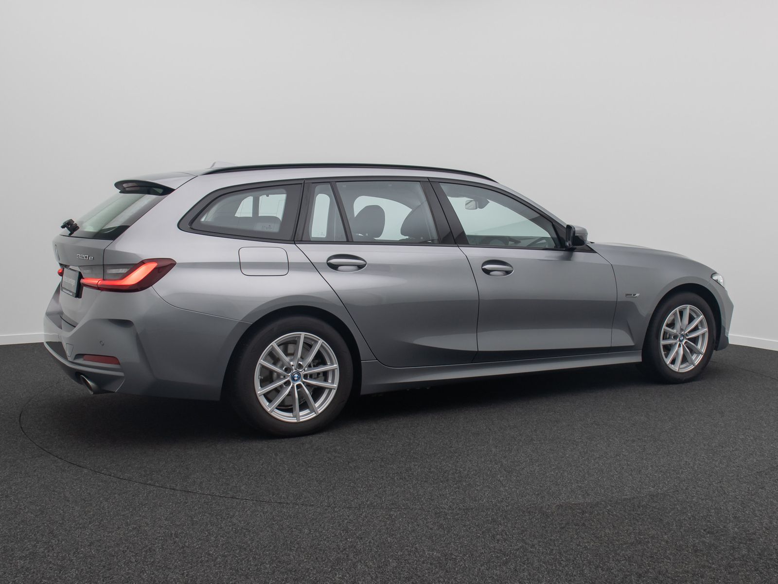 Fahrzeugabbildung BMW 320e AHK Widscreen PDC GeschwndigReg DAB HiFi