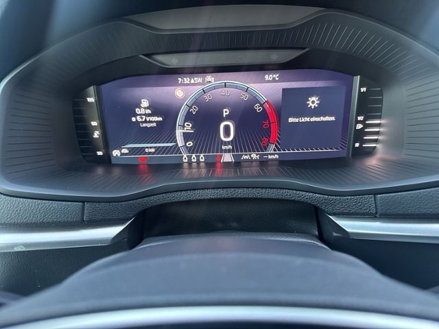 Karoq 1.5 TSI DSG SELECTION LED+RFK+NAVI+ACC+SHZ