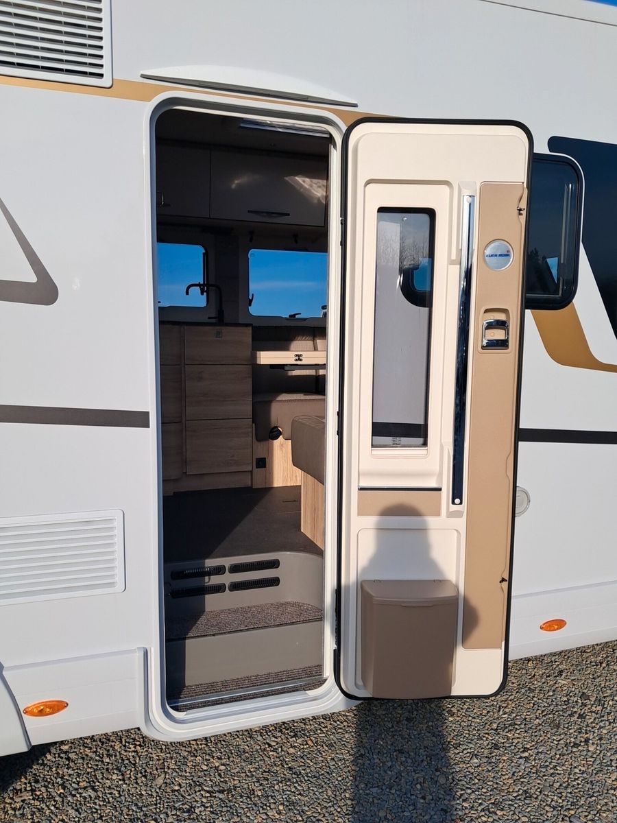 Fahrzeugabbildung Eura Mobil Integra Line IL 720 EF LUFTFEDERUNG