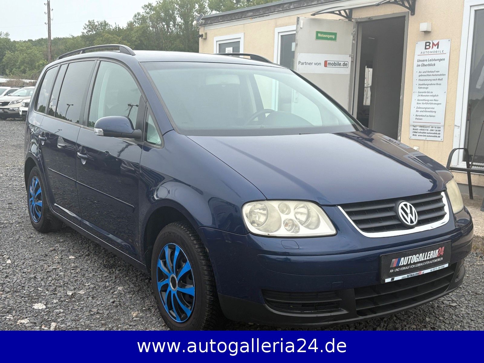 Fahrzeugabbildung Volkswagen Touran Trendline 1.9 TDI Navi SHZ AHK Klima