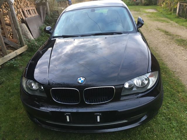 BMW 116i  Steuerkette neu, Klima, Winterre...