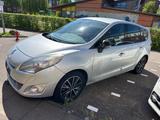 Renault Scenic BOSE Edition dCi 150 FAP Automatik BO... - Renault Scenic: Dci 150