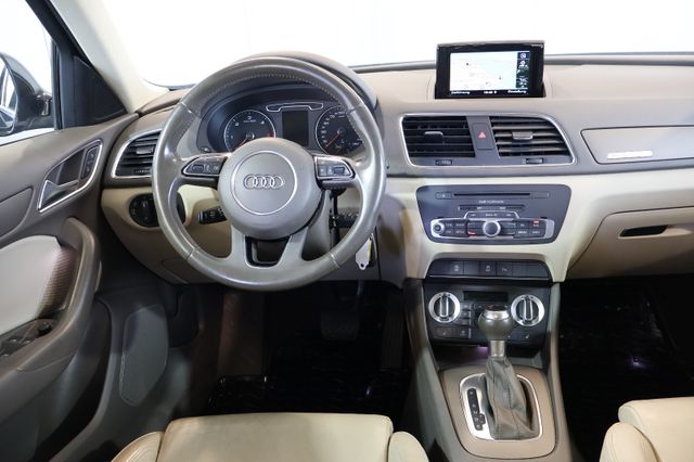 Audi Q3 2.0 TDI quattro NAVI+XEN+PDC+LEDER+17"+PANO