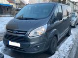 Ford Transit Custom - Ford Transit: Kleinbus, 9 Sitzer