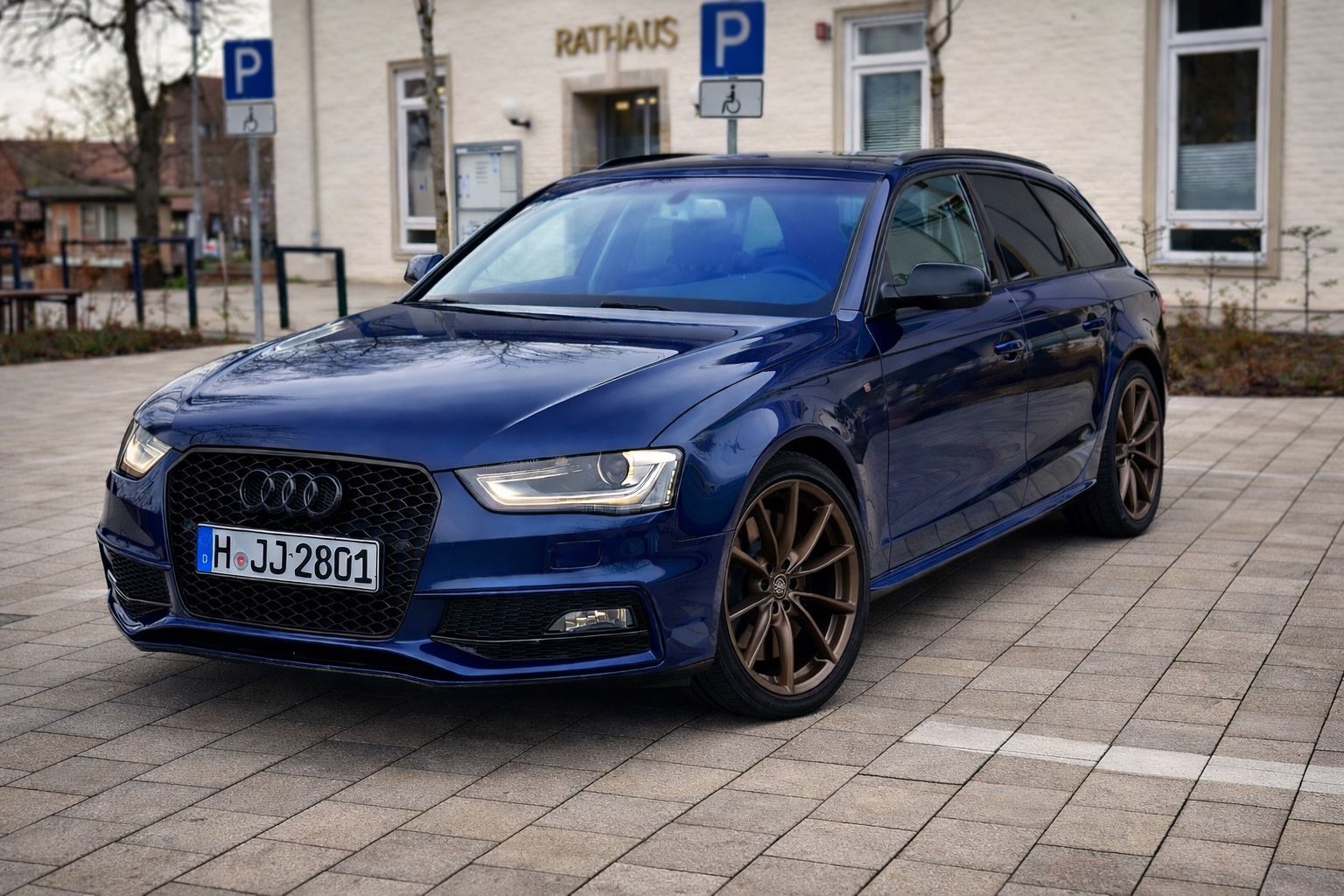 AUDI A4