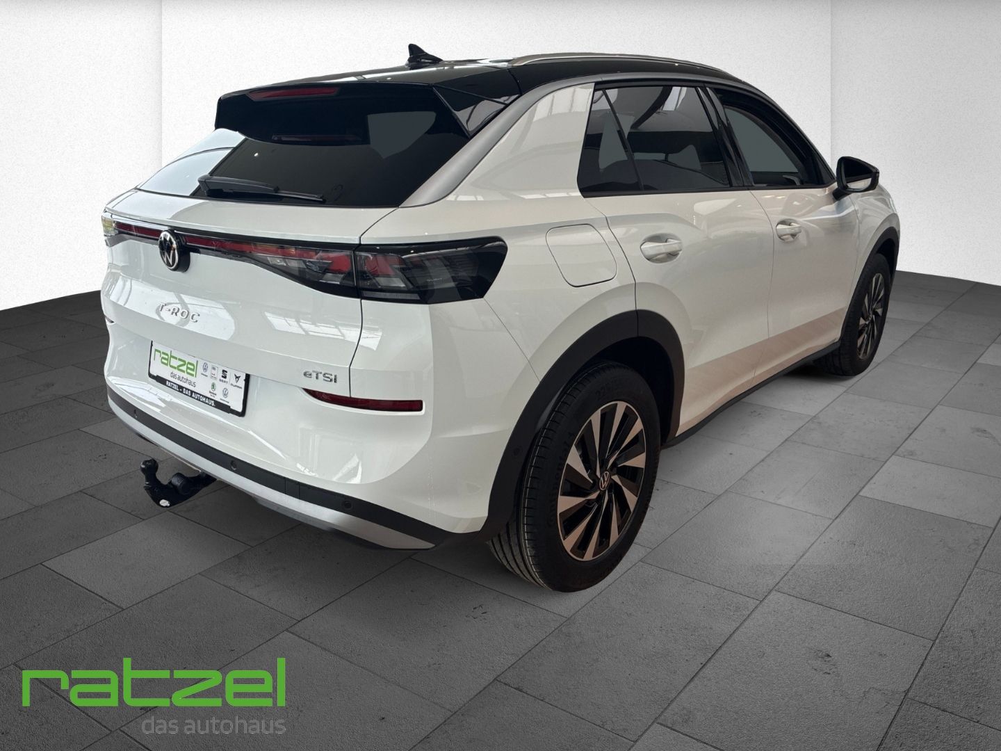Fahrzeugabbildung Volkswagen T-Roc STYLE 1.5 eTSI 8-fach+Garantie+AHK+NAVI