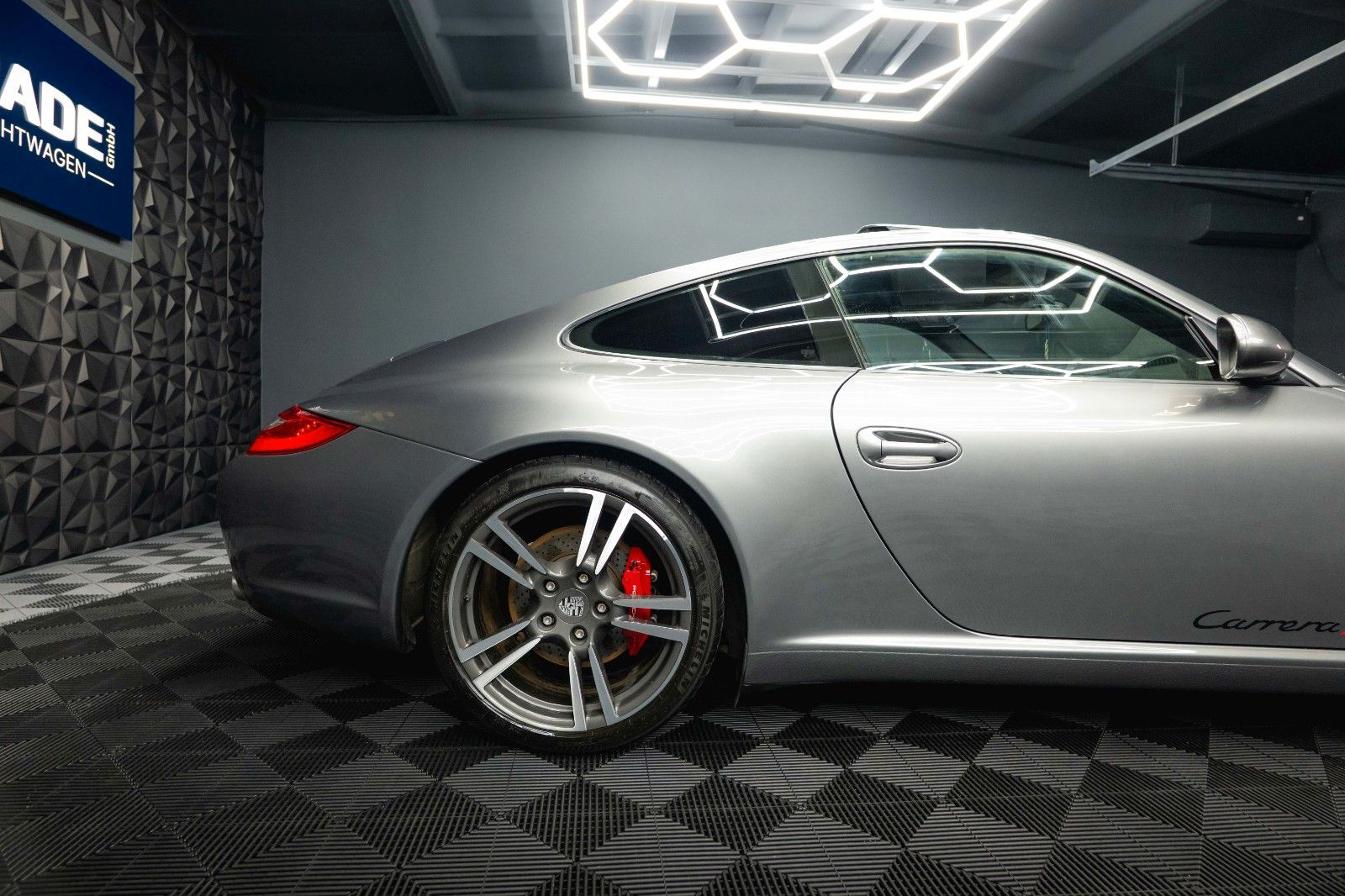 Fahrzeugabbildung Porsche 997.2 911 Carrera S Coupe Sport Chrono+ Bi-Xenon