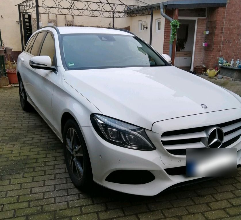 Image of Mercedes-Benz C 220
