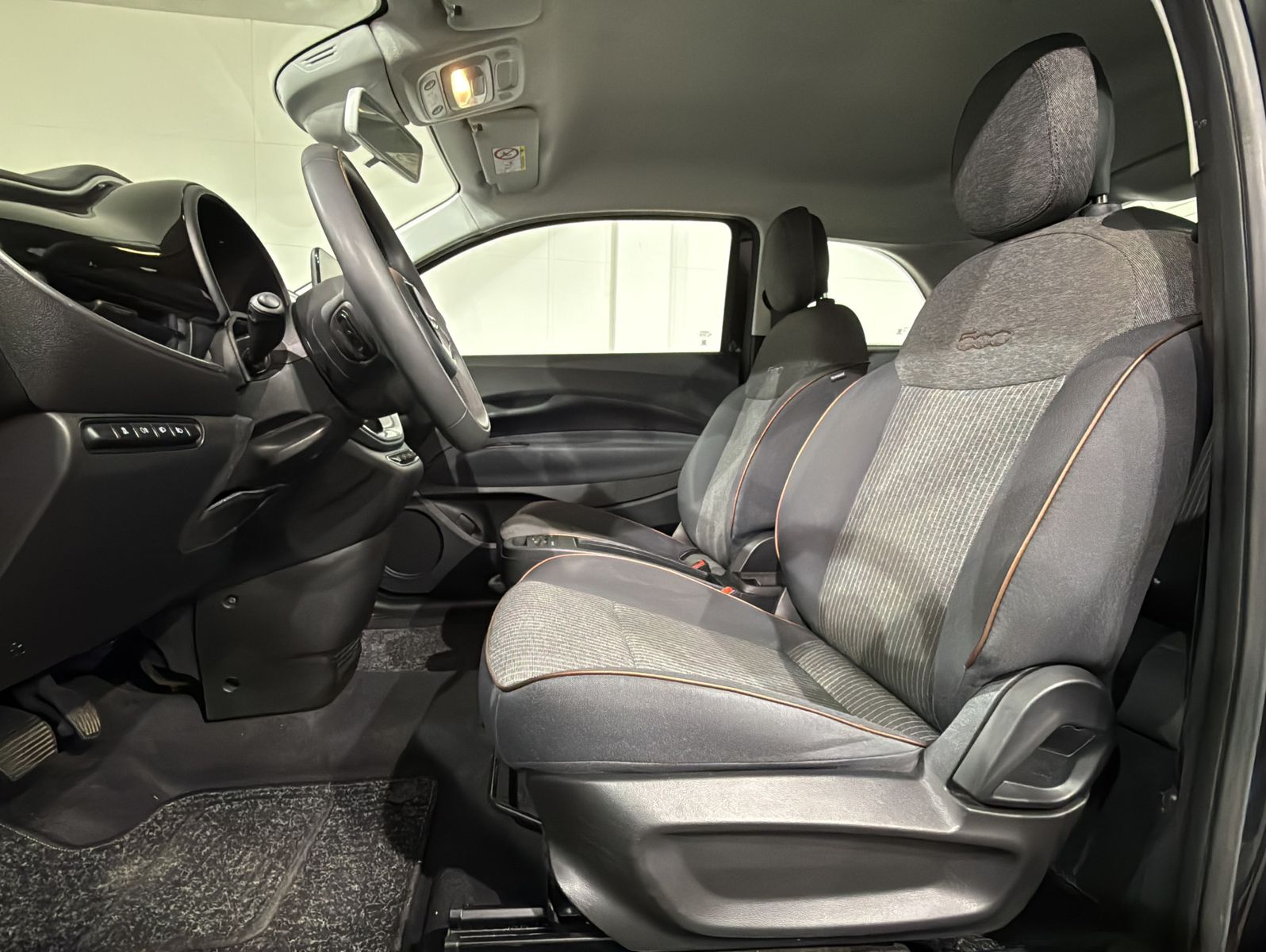 Fiat 500e Icon 42 kWh | KAMERA | KEYLESS | NAVI | 16" imagem 3