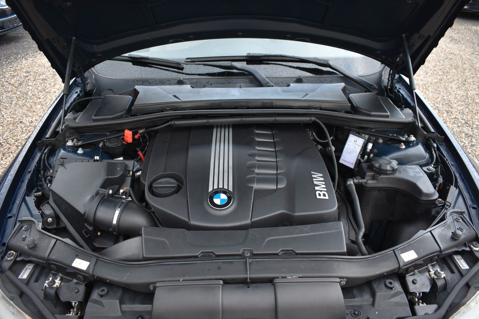 Fahrzeugabbildung BMW 325 d Touring Edition Exclusive