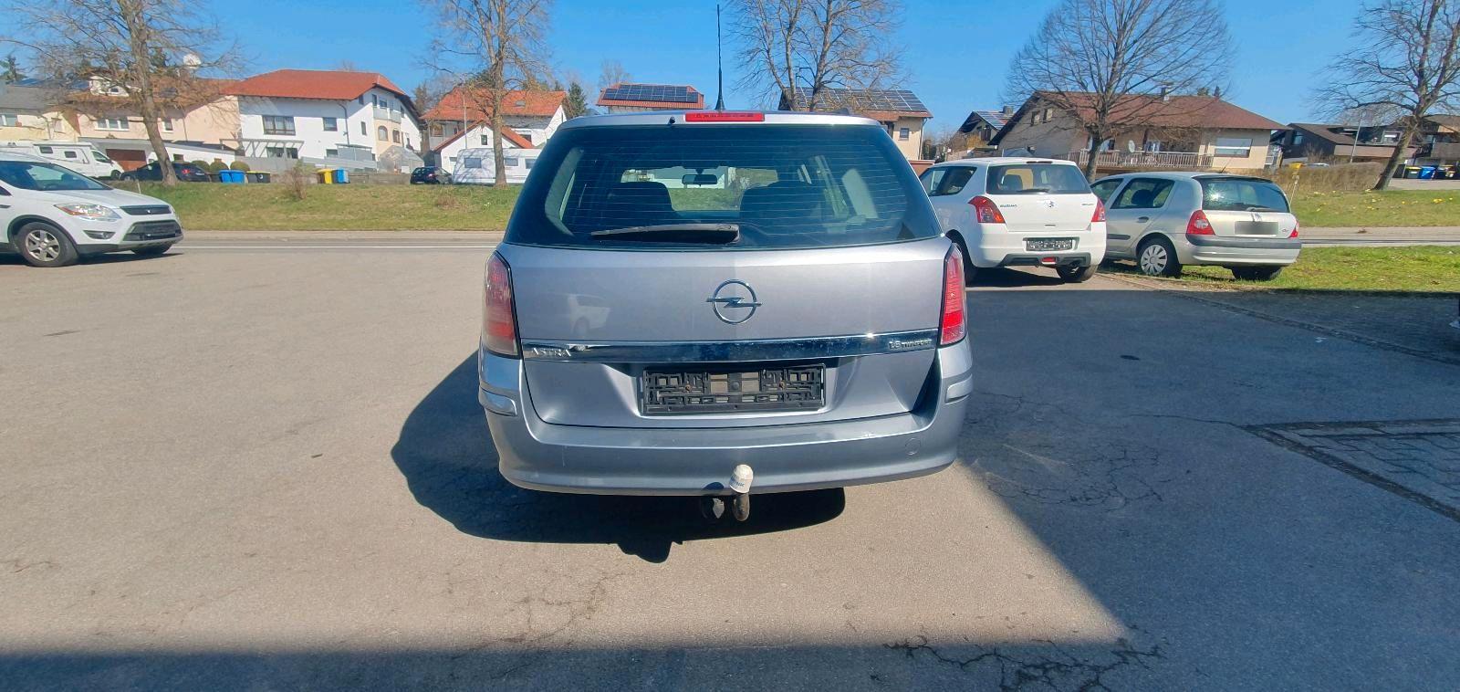 Opel Astra 2005 — photo 5