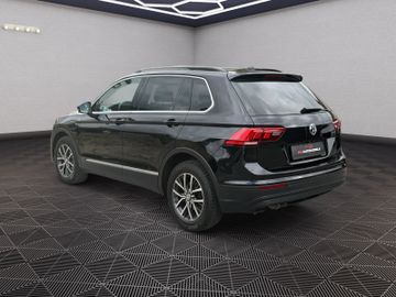 Volkswagen Tiguan - 10