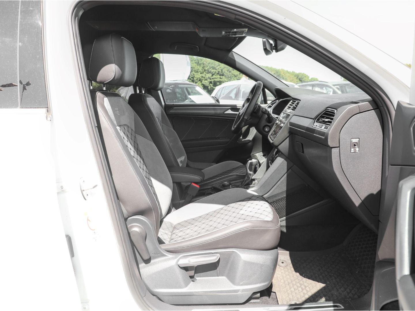 Volkswagen Tiguan Allspace 4Motion R-Line 2.0 TDI DSG 4M LE foto 3