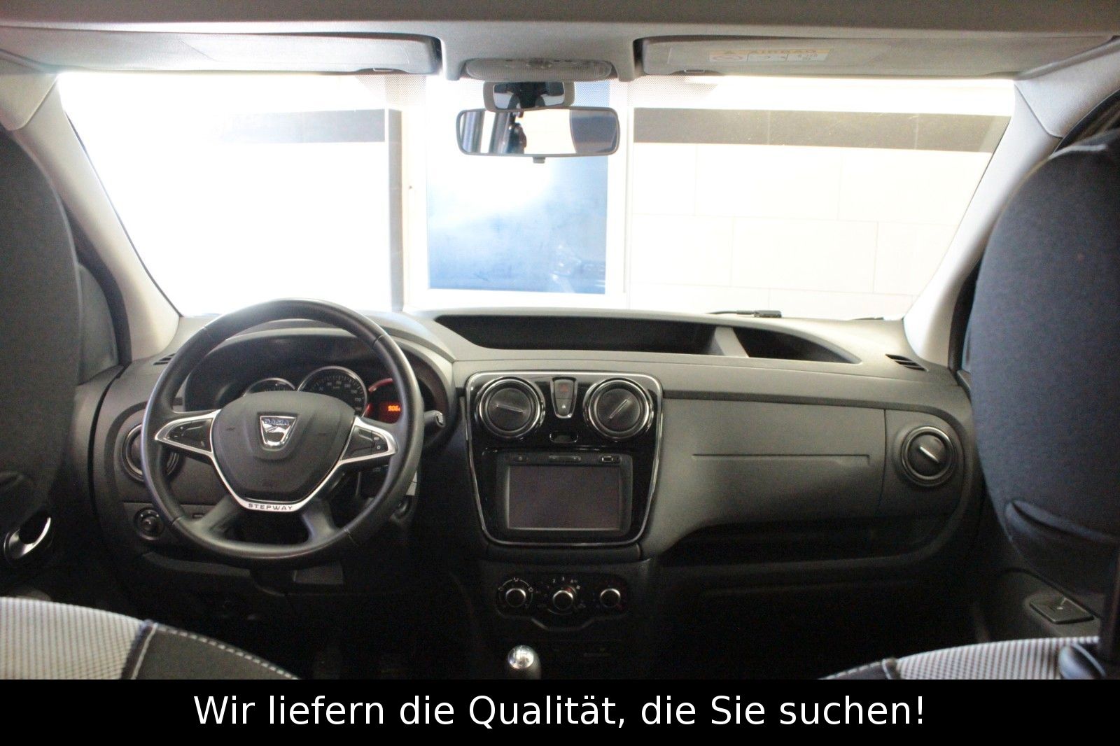 Fahrzeugabbildung Dacia Dokker TCe 115 Stepway *Navi*Klima*