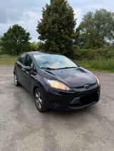 Ford Fiesta Zahnriemen neu und Inspektion neu - Ford Fiesta aus 2011: For