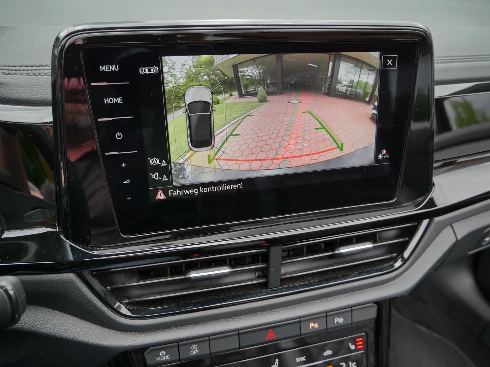 Volkswagen T-Roc - Bild 15