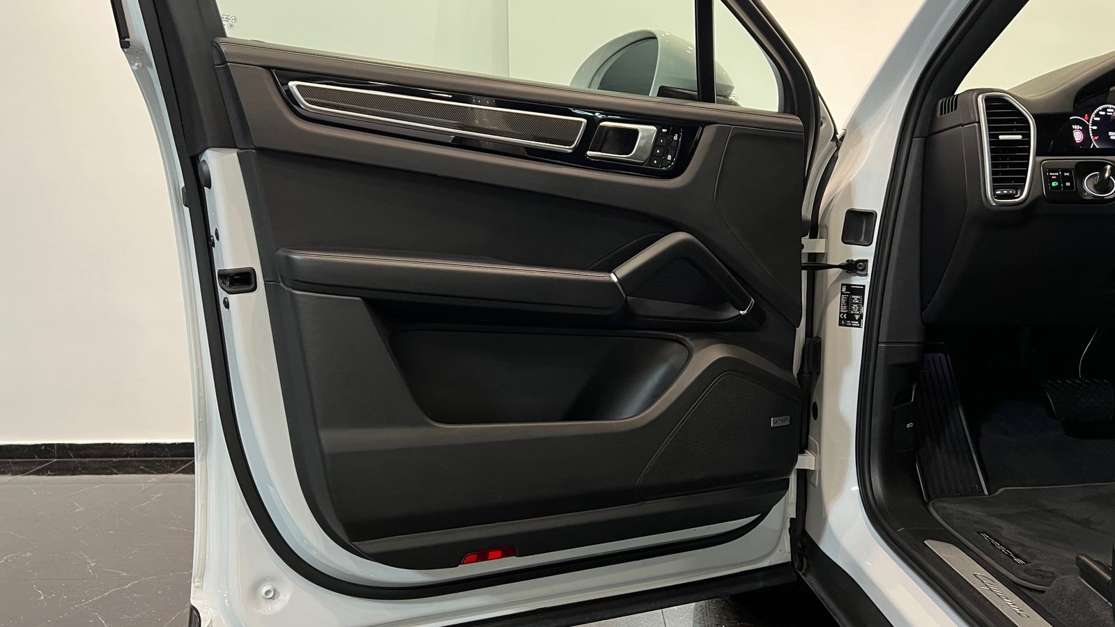 Porsche Cayenne Coupe Standh. AHK Luftf. Matrix 18W. HuD foto 16