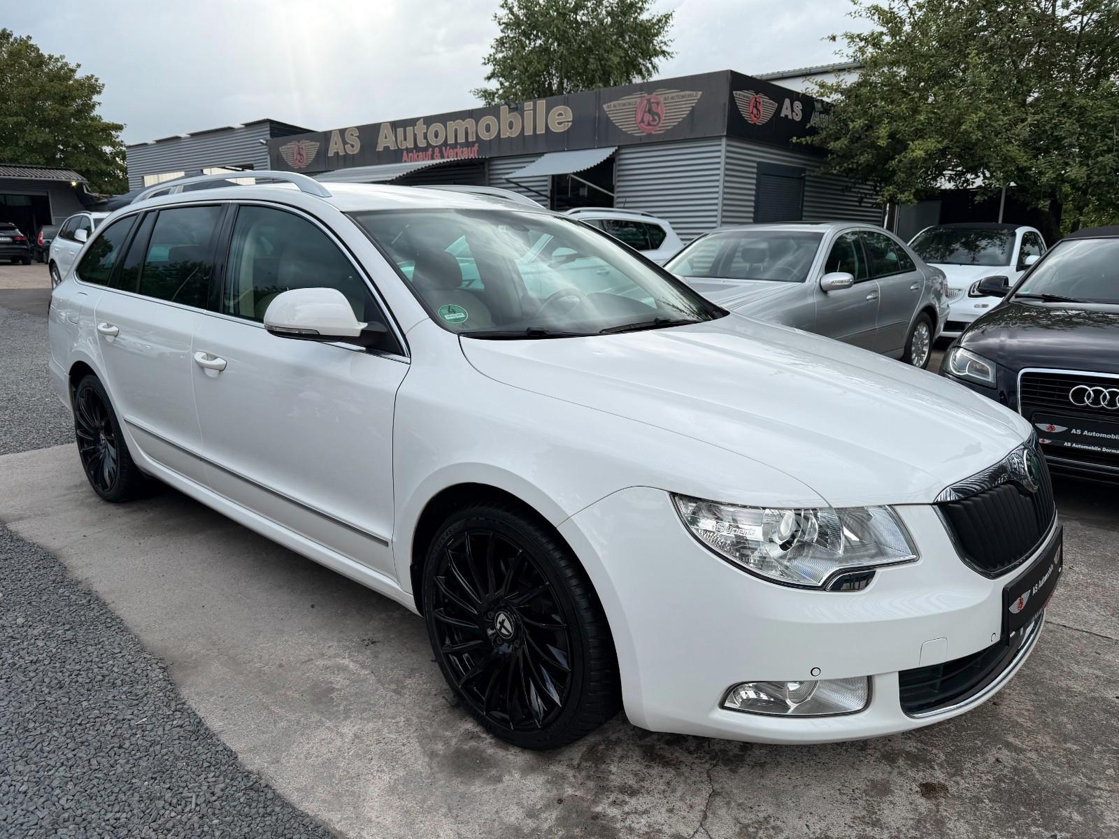 Skoda Superb Combi Elegance,Navi,Leder,Xenon,Tempomat