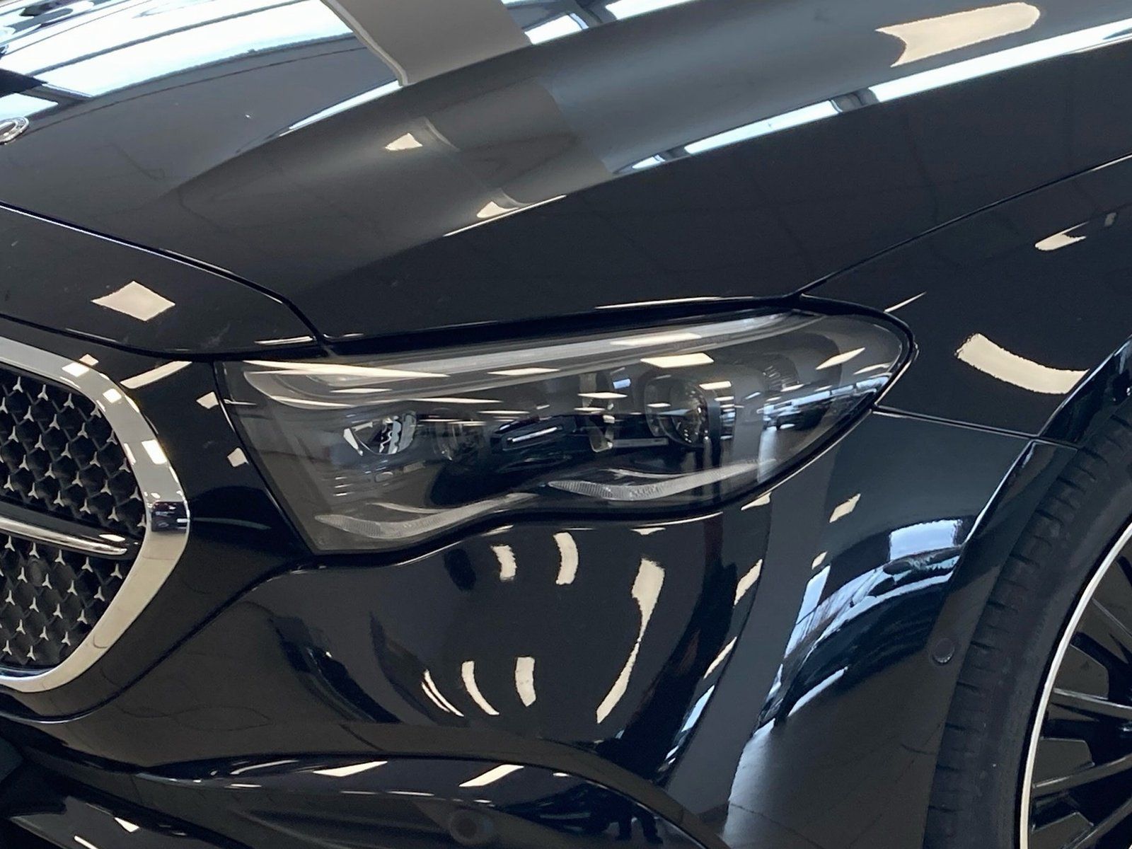 Fahrzeugabbildung Mercedes-Benz E 450 T 4M AMG*AHK*Burme*20"*Night*Digital*Distr
