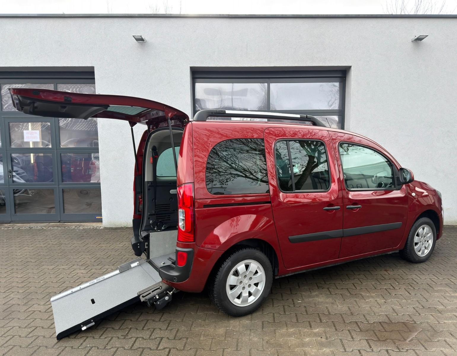 Mercedes-Benz Citan Automatik Behindertengerecht 3+Rollstuhl
