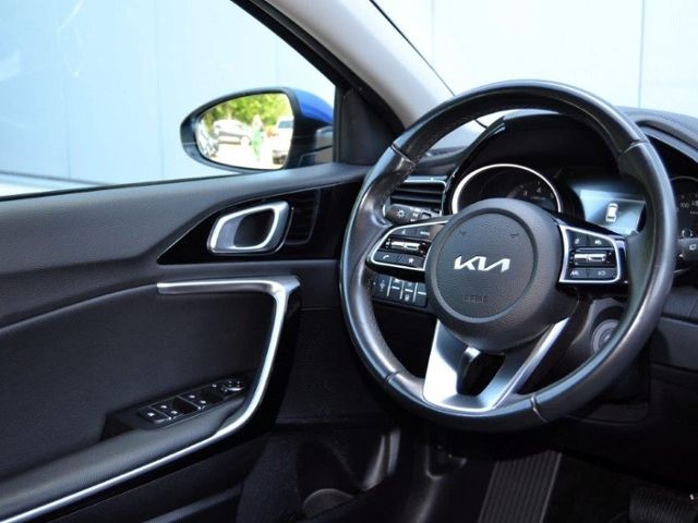 Ceed 1.5 T-GDI DCT Spirit AHK/17-ZOLL/LED/NAVI/R