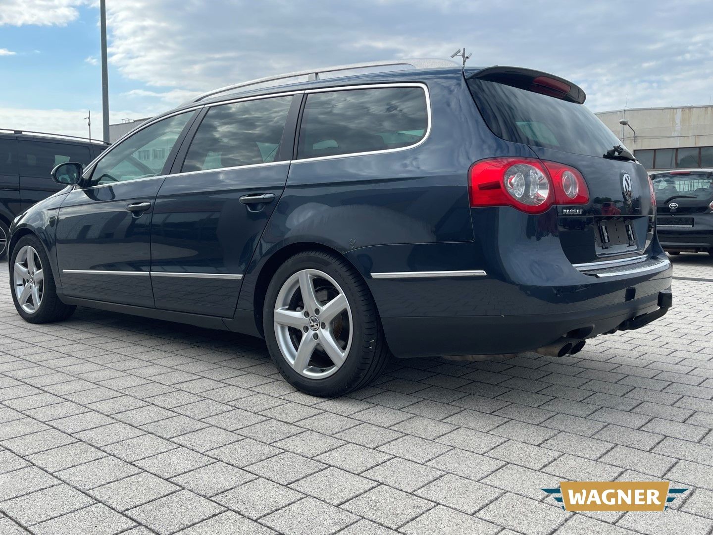 Fahrzeugabbildung Volkswagen Passat Variant Highline Lederausstattung