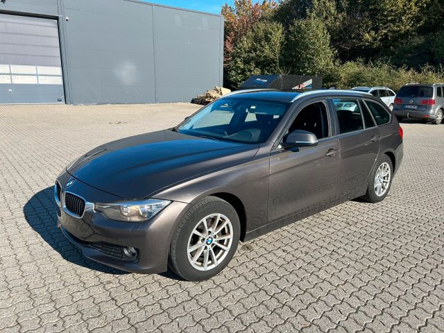 BMW 320d Touring*NAVI*KLIMA* NR. 2365