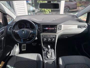 Volkswagen Golf - 11