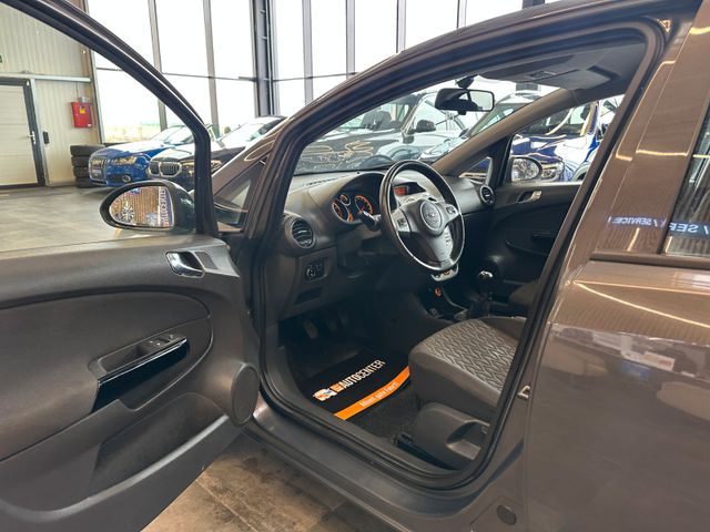 Opel Corsa D Selective *Klimaanlage*
