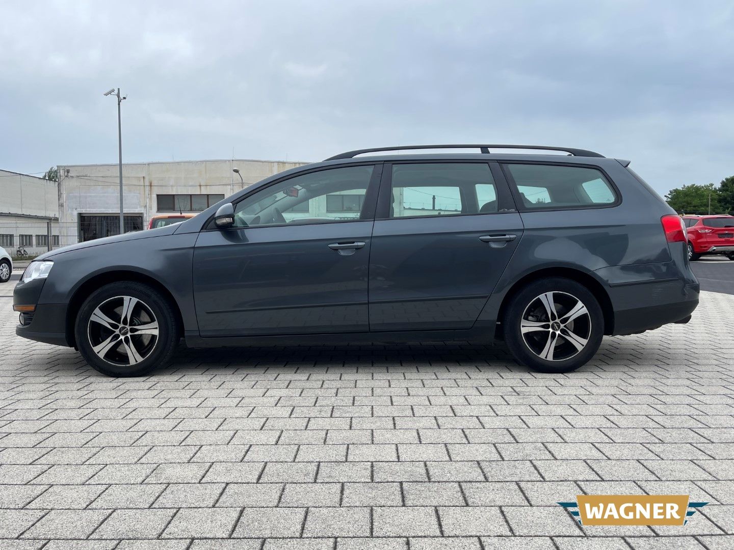 Fahrzeugabbildung Volkswagen Passat Variant Trendline Sitzheizung TÜV 03/2028