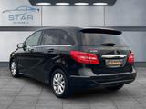 Mercedes-Benz B 180 Automatik PDC Sitzheizung - Mercedes-Benz mit Benzin-Antrieb: Limousine, 180