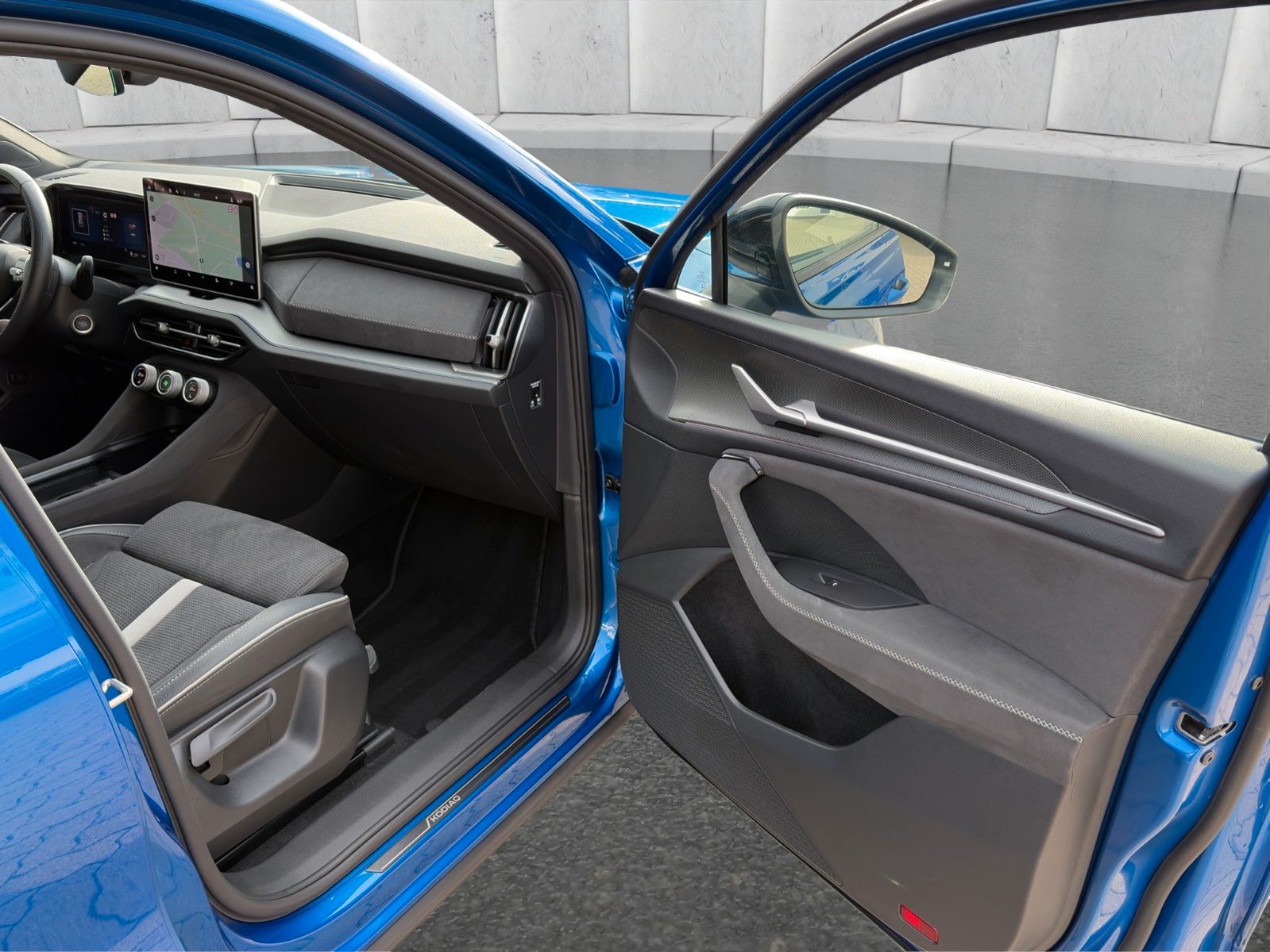 Fahrzeugabbildung SKODA Kodiaq 1.5 TSI DSG*Sportline*7-Sitzer*ViCo*SHZ*